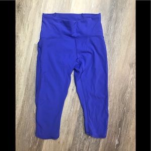 Lululemon train time crop 17”